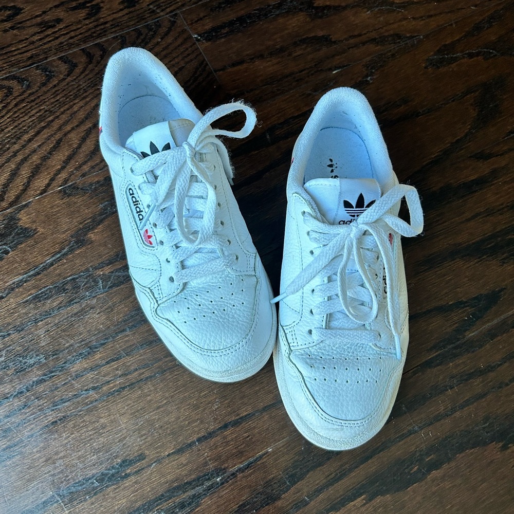 Adidas Continental